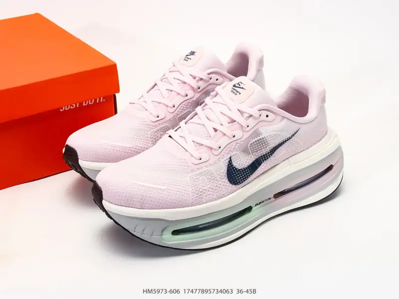 ナイキ ランニングシューズ 滑り止め ローカット エアクッション HM5973-606 #17477895734063