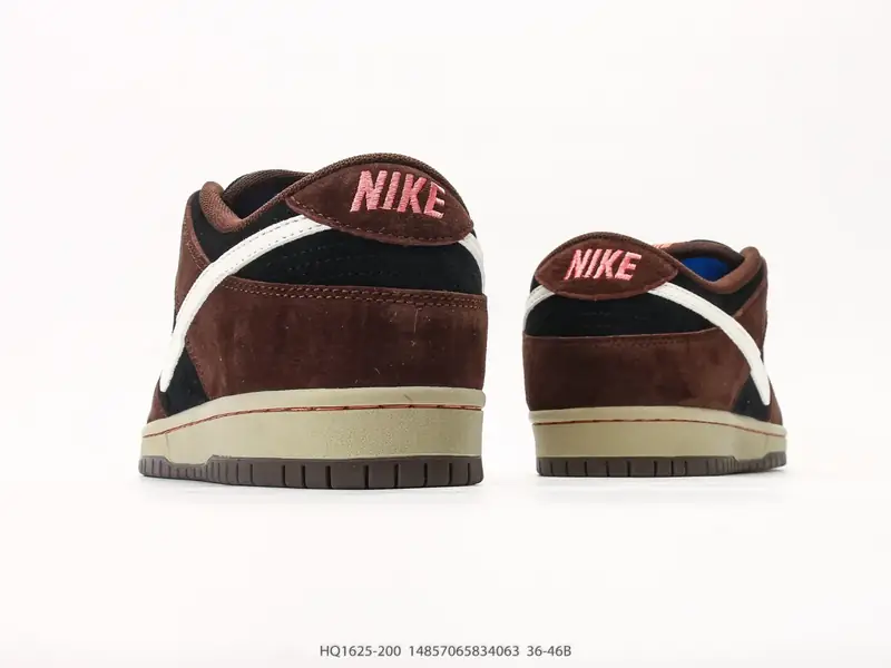 ナイキ スポーツシューズ レトロ ローカット エアクッション HQ1625-200 #14857065834063