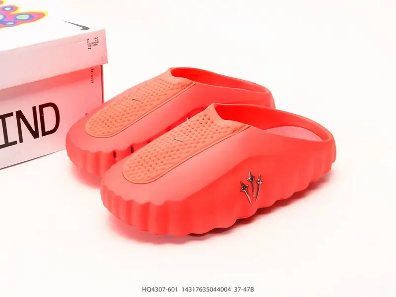 Nike Scarpe sportive Comodo HQ4307-601 #14317635044004