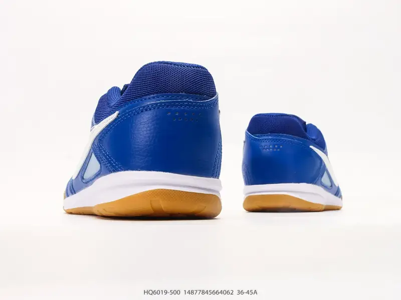 Nike Scarpe sportive Comodo HQ6019-500 #14877845664062