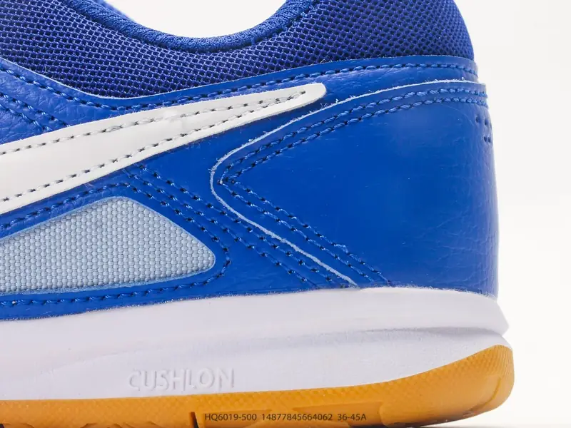 Nike Scarpe sportive Comodo HQ6019-500 #14877845664062