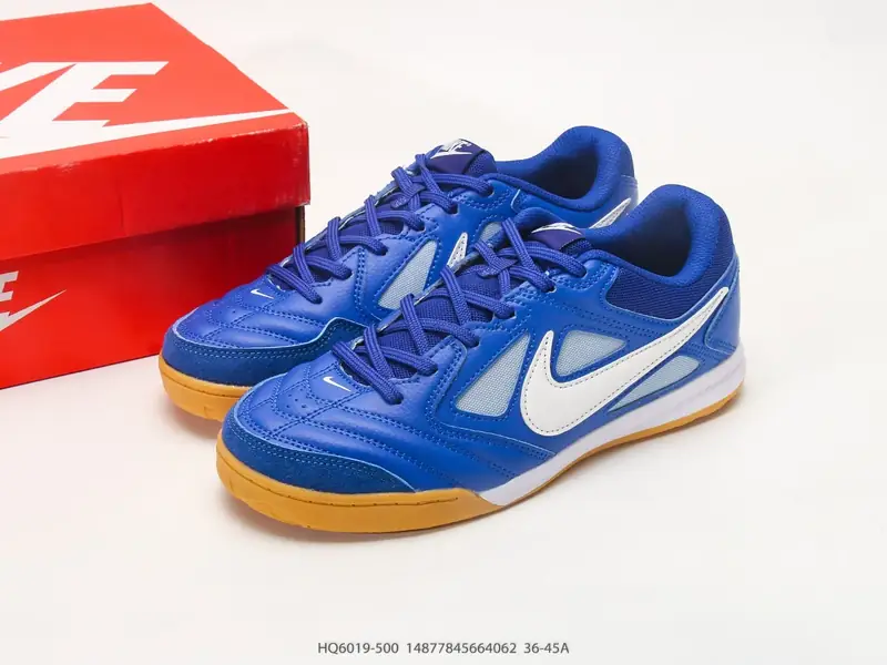 Nike Scarpe sportive Comodo HQ6019-500 #14877845664062