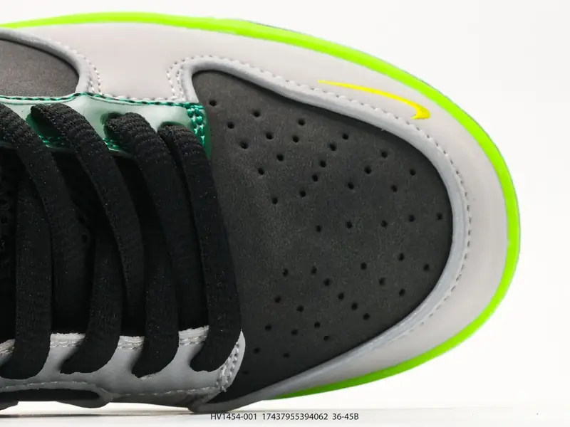 Nike Scarpe sportive Retro Basso Cuscino d'aria HV1454-001 #17437955394062