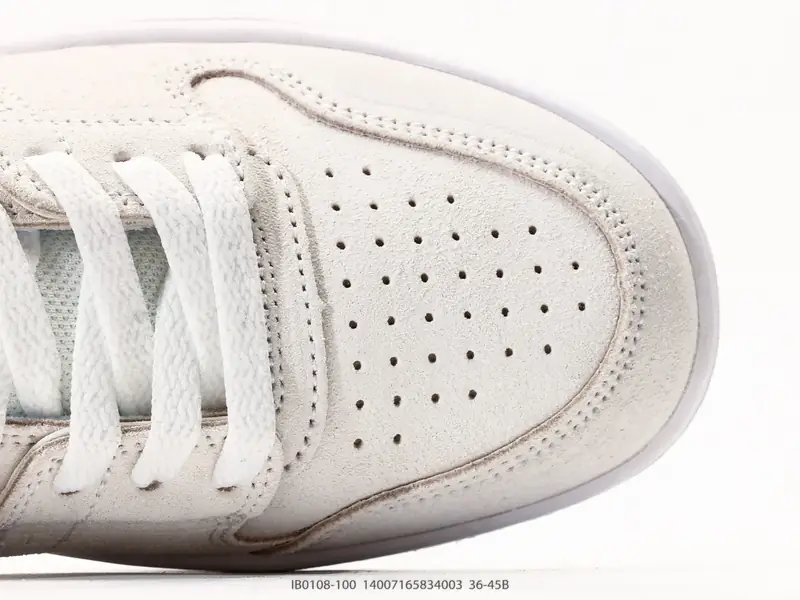 Nike Baskets de basketball Classique Basse IB0108-100 #14007165834003