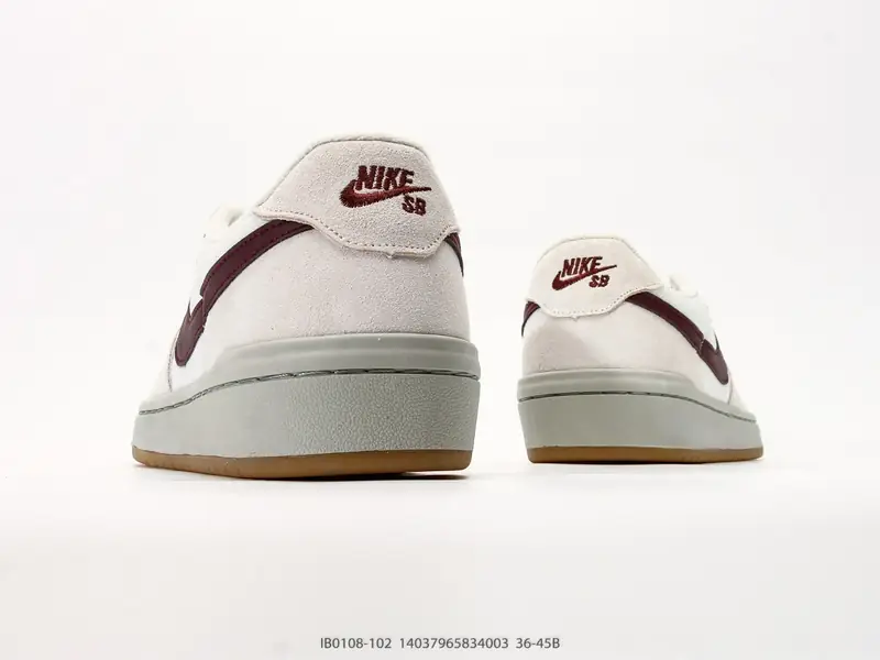 Nike Baskets de basketball Classique Basse IB0108-102 #14037965834003