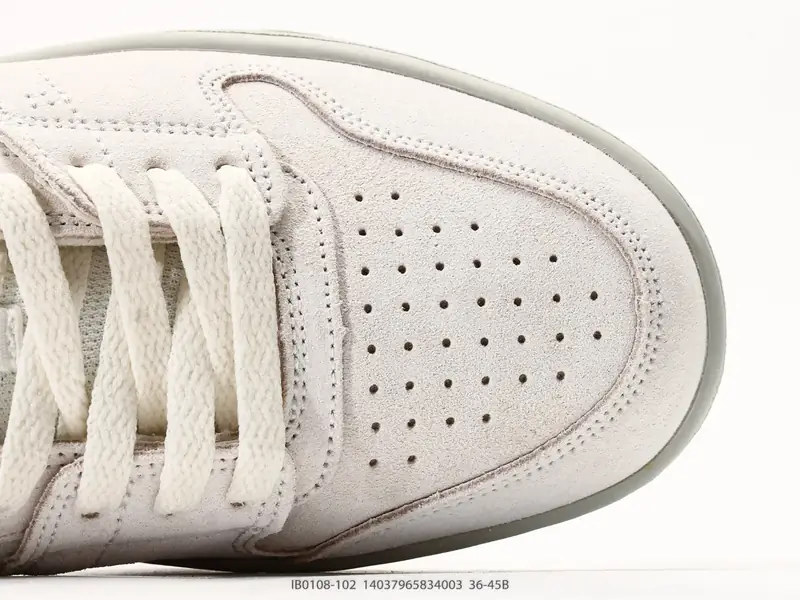 Nike Baskets de basketball Classique Basse IB0108-102 #14037965834003