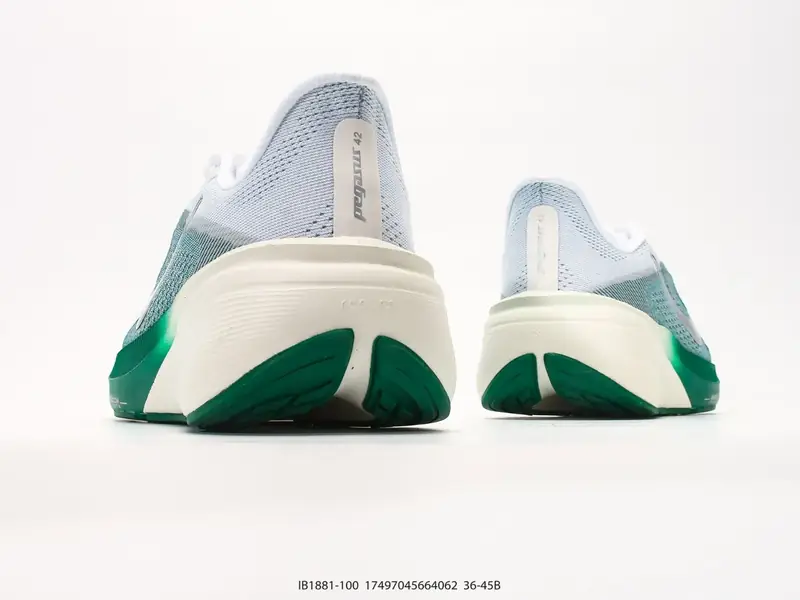 Nike Scarpe da running Tomaia in mesh IB1881-100 #17497045664062