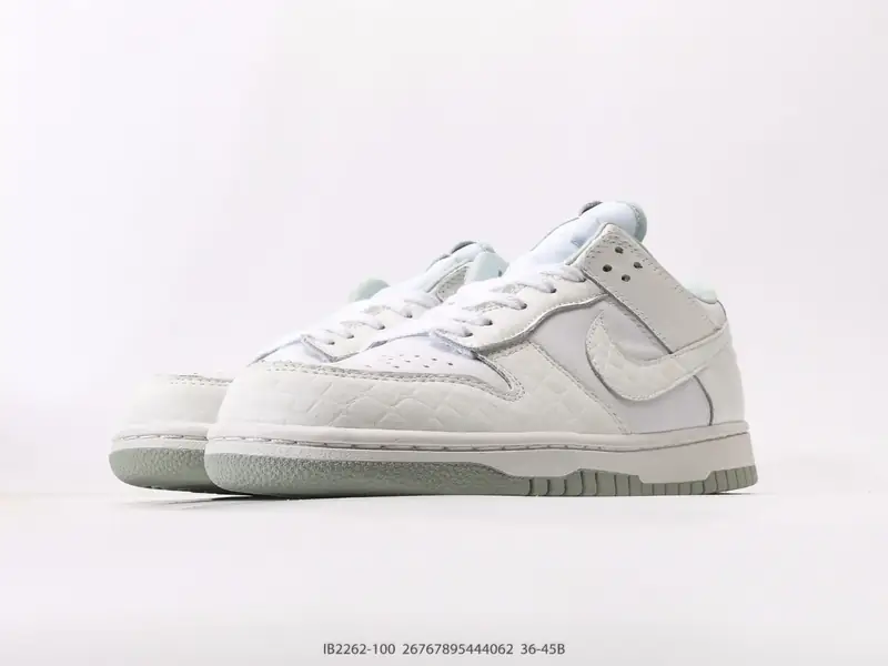 Nike Chaussures de sport Rétro Basse Coussin d'air IB2262-100 #26767895444062
