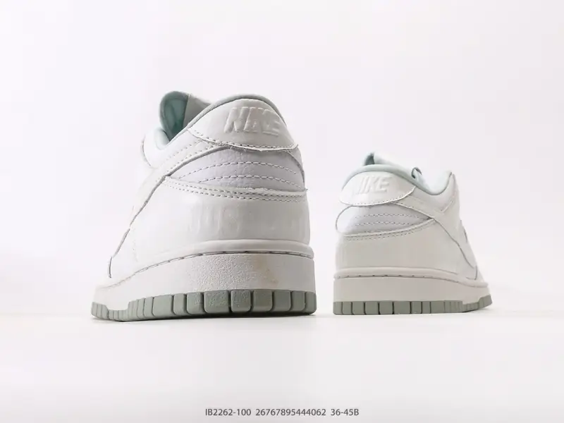 Nike Chaussures de sport Rétro Basse Coussin d'air IB2262-100 #26767895444062