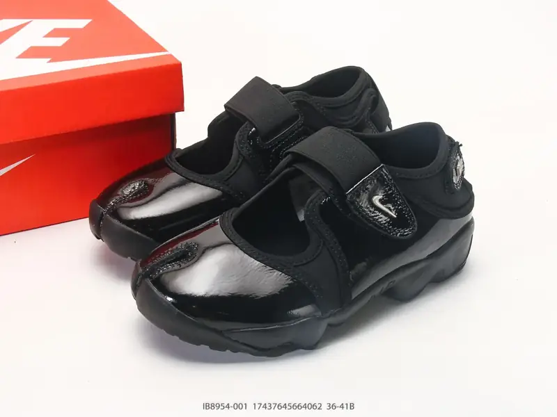 Nike Sepatu Olahraga Bantalan Nyaman IB8954-001 #17437645664062
