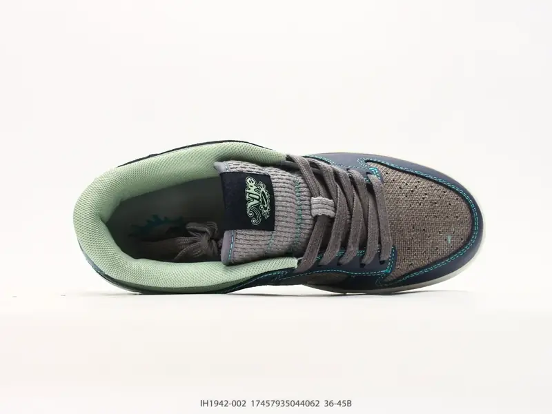 Nike Scarpe sportive Retro Basso Cuscino d'aria IH1942-002 #17457935044062
