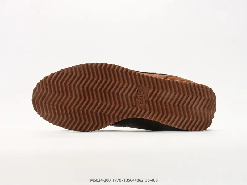 Nike Scarpe sportive Classico Comodo IM6034-200 #17707135044062