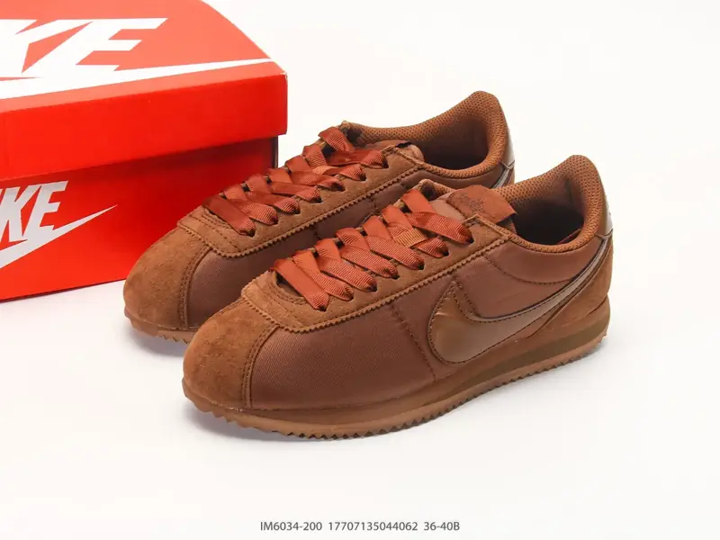 Nike Scarpe sportive Classico Comodo IM6034-200 #17707135044062
