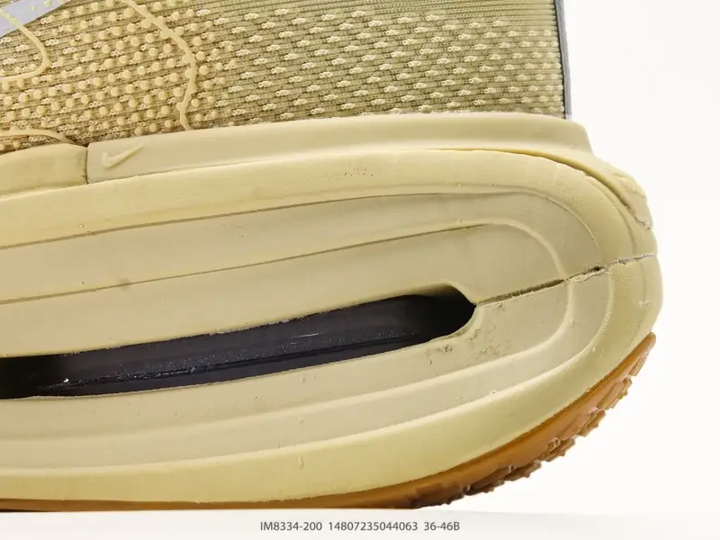 Nike VOMERO PREMIUM 耐克 舒适减震防滑 低帮跑步鞋 全掌ReactX泡绵 IM8334-200 #14807235044063
