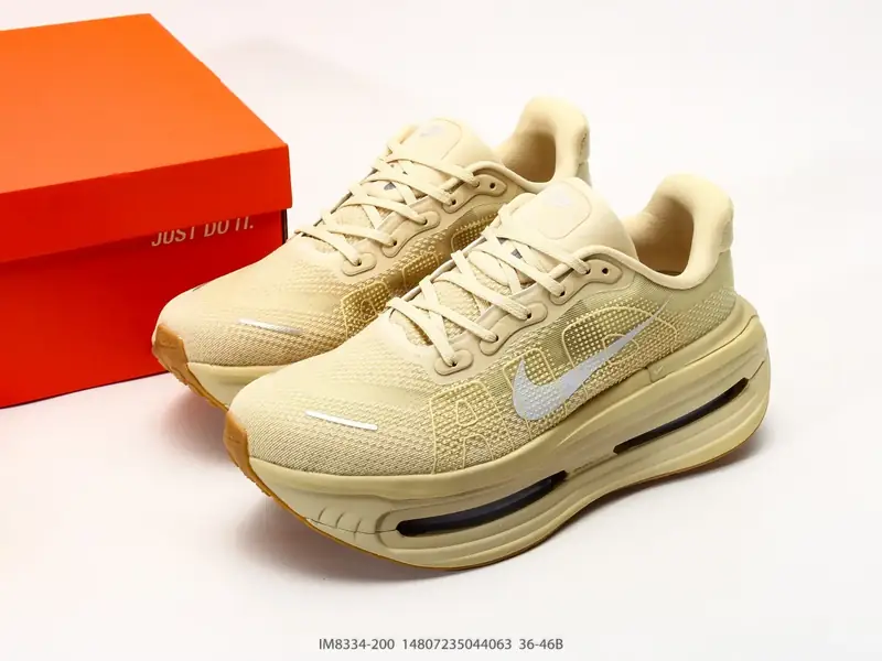 Nike VOMERO PREMIUM 耐克 舒适减震防滑 低帮跑步鞋 全掌ReactX泡绵 IM8334-200 #14807235044063