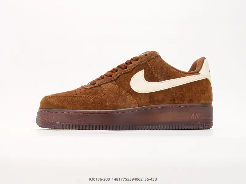 Nike Chaussures de sport Rétro Amorti Surélevé IQ0136-200 #14817755394042
