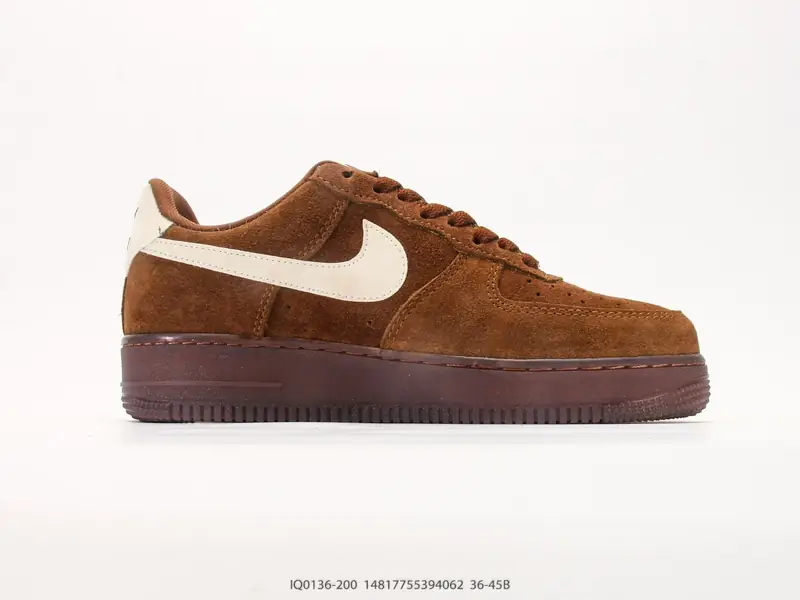 Nike Chaussures de sport Rétro Amorti Surélevé IQ0136-200 #14817755394042