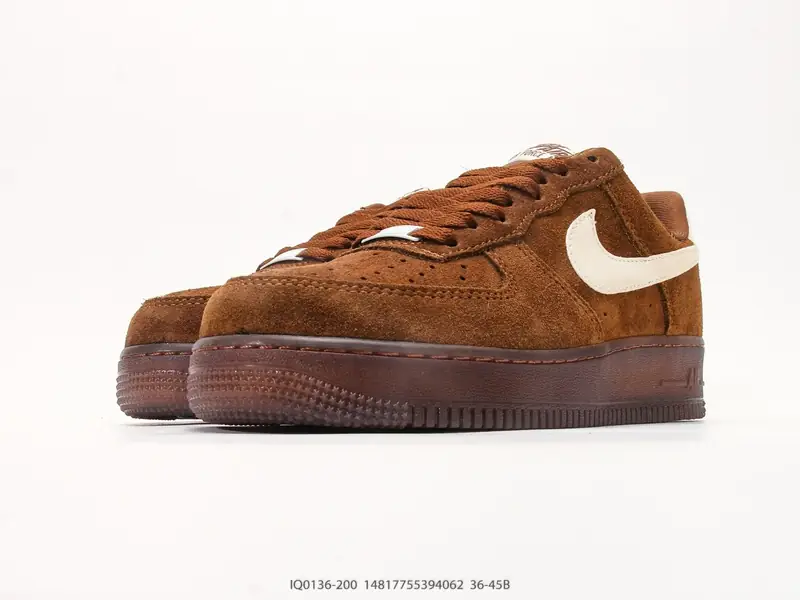 Nike Chaussures de sport Rétro Amorti Surélevé IQ0136-200 #14817755394042