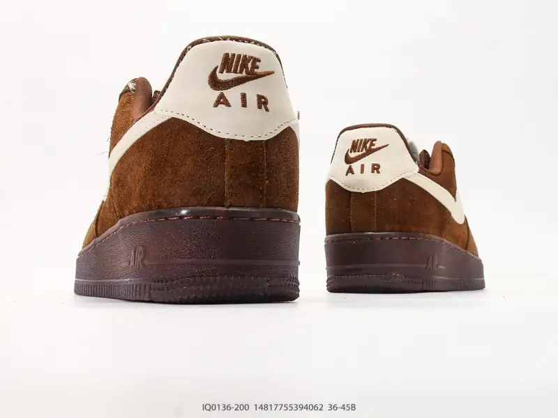 Nike Chaussures de sport Rétro Amorti Surélevé IQ0136-200 #14817755394042