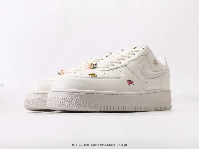 Nike Sepatu Olahraga Retro Bantalan Serbaguna IQ1143-100 #14857295444004