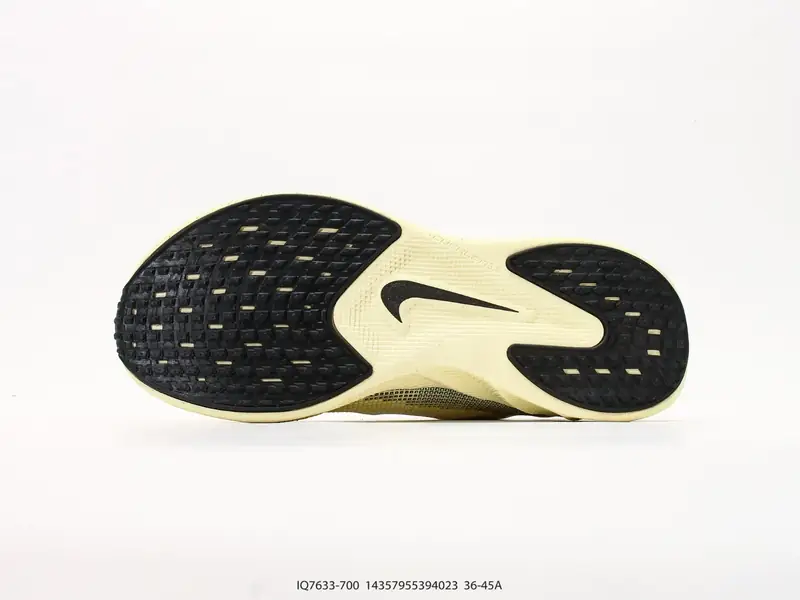Nike Chaussures casual Résistant Polyvalent Basse IQ7633-700 #14357955394023
