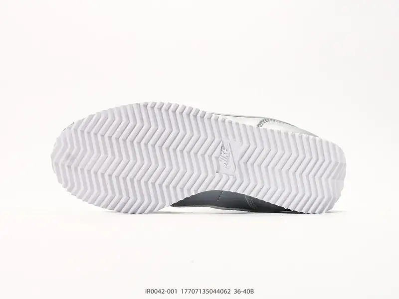 Nike Chaussures de sport Classique Confortable IR0042-001 #17707135044062