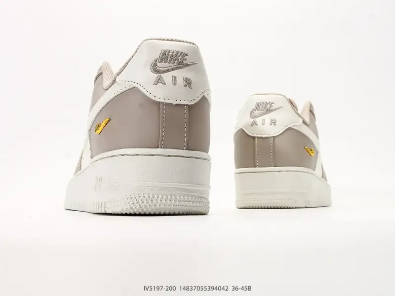 Nike Sportschuhe Retro Gedämpft Erhöht IV5197-200 #14837055394042