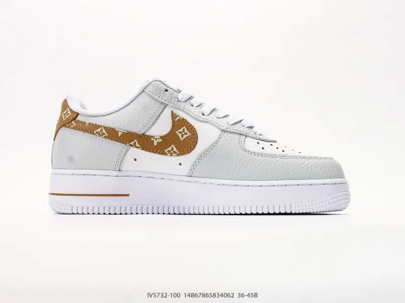 Nike Sepatu Olahraga Retro Bantalan Tinggi IV5732-100 #14867965834062