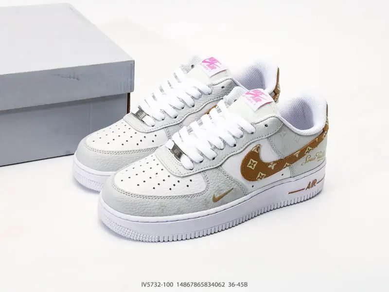 Nike Sepatu Olahraga Retro Bantalan Tinggi IV5732-100 #14867965834062