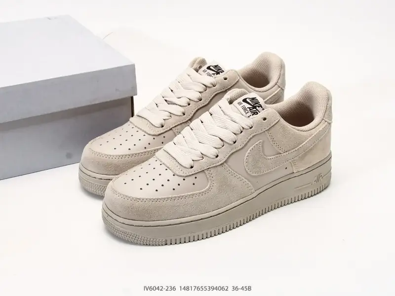 Nike Chaussures de sport Rétro Amorti Surélevé IV6042-236 #14817655394062