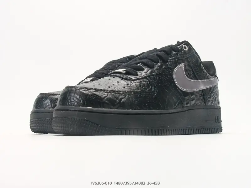 Nike Sepatu Olahraga Retro Bantalan Serbaguna IV6306-010 #14807395734082