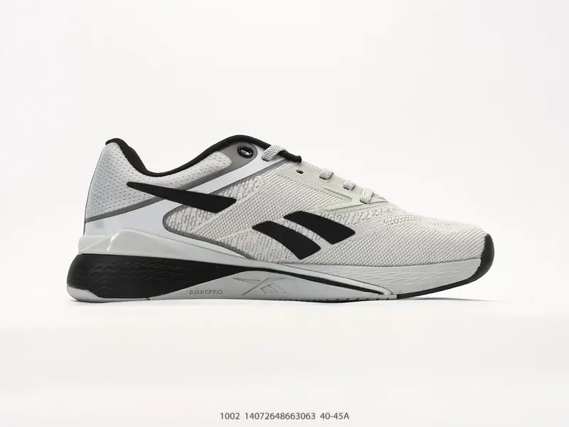Reebok Nano X5 是锐步（Reebok）推出的最新一代综合训练鞋，专为 CrossFit、高强度间歇训练（HIIT）、力量举重及多功能健身 1002 #14072648663063