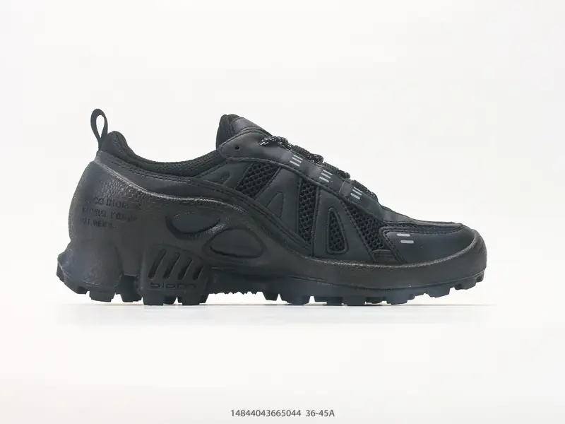 Ecco爱步 Biom C-Trail 健步C 舒适时尚 简约时尚 减震防滑 低帮休闲鞋 戈尔防水薄膜内衬提供强大的透气性与防水性 有效阻隔外部水分渗透 确保双脚保持干爽舒适 自然律动科技 符合人体 803324 #14844043665044