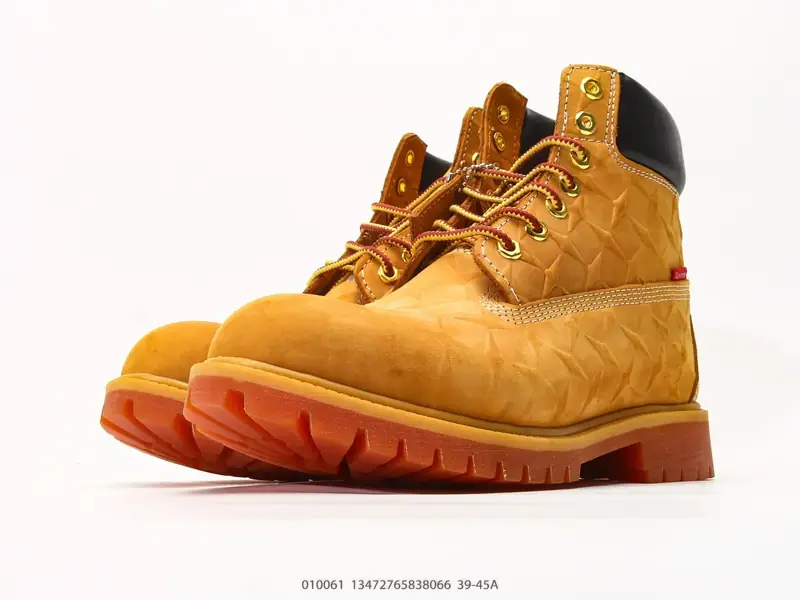 Timberland Scarpe casual Impermeabile Classico Alto TB010061 #13472765838066