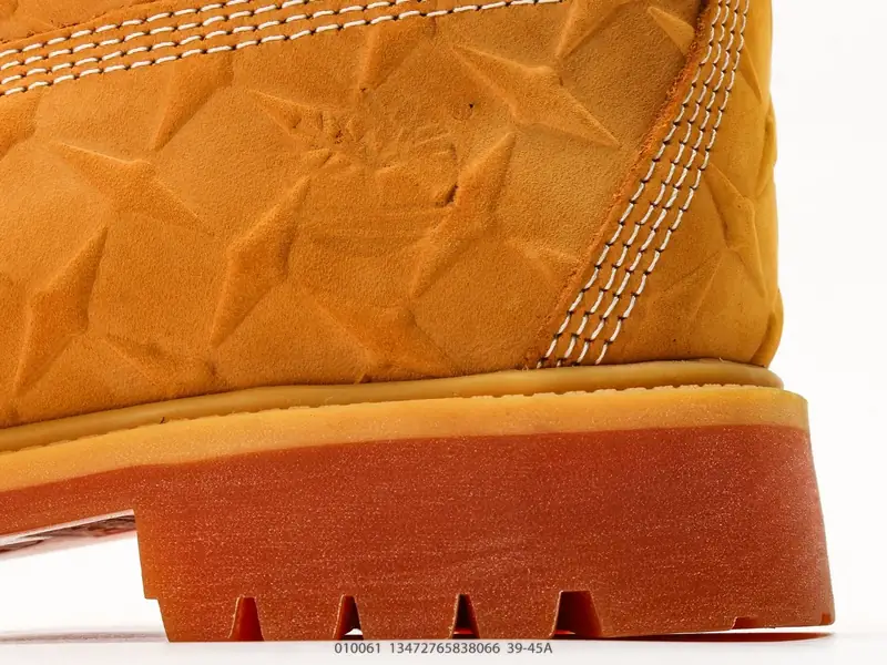 Timberland Scarpe casual Impermeabile Classico Alto TB010061 #13472765838066