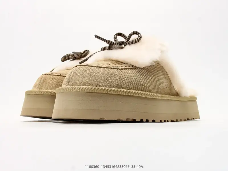 UGG W DISQUETTE HERITAGE厚底复古毛绒拖鞋 皮毛一体 鞋头区域带有类似灯芯绒的竖条纹理印花麂皮 搭配 1180360 #13453164833065