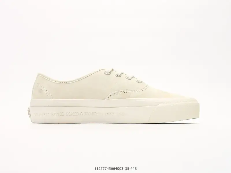 NEIGHBORHOOD x Vans OTW Authentic 44 2026ss 联名款 此次联名选用OTW Authentic 44经典鞋型 全麂皮材质 质感拉满 鞋头压印主题字母 VN000XVJ7VJ #11277745664003