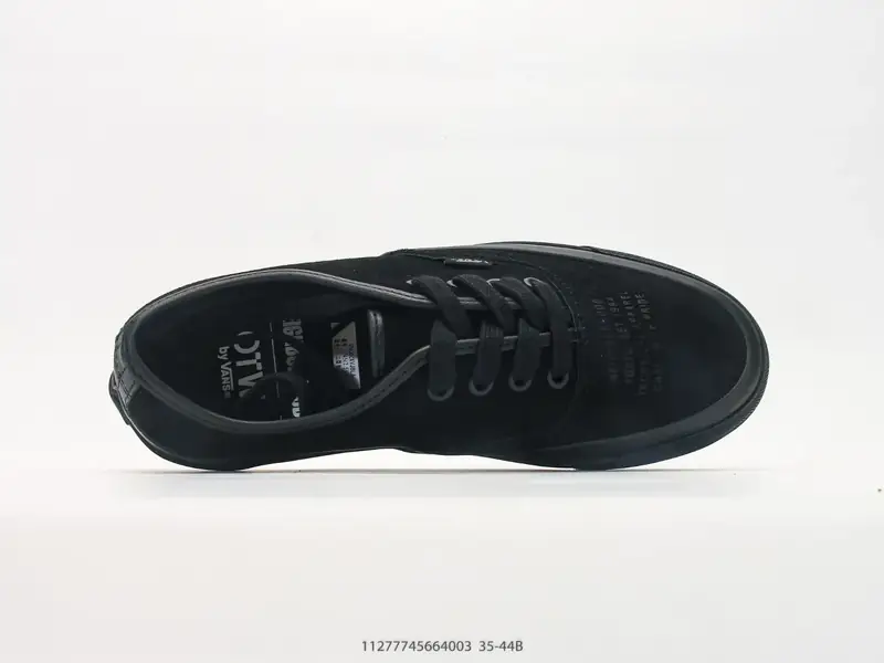Vans Scarpe sportive Classico Collaborazione Basso VN000XVJBLA #11277745664003