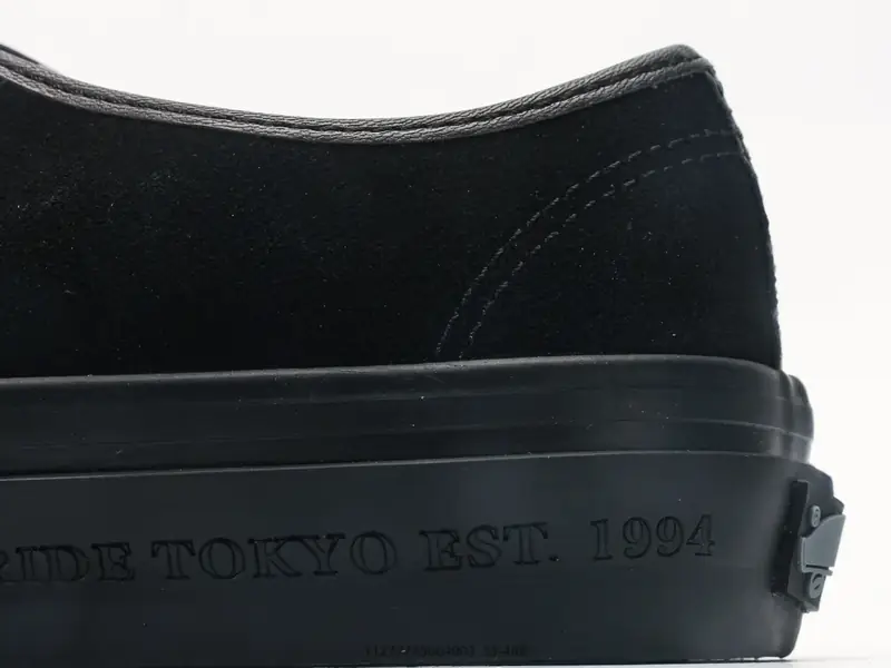 Vans Scarpe sportive Classico Collaborazione Basso VN000XVJBLA #11277745664003